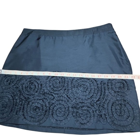 BANANA REPUBLIC 100% Silk Fully Lined Mini Skirt Floral Appliqués Side Zipper 14 - Picture 7 of 10
